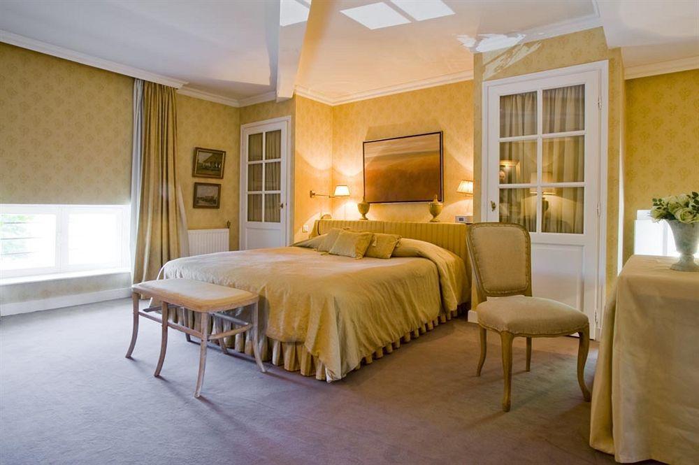 Chateau De Courban And Spa Nuxe ภายนอก รูปภาพ